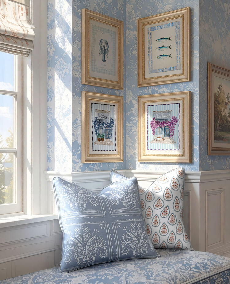 Throw Pillows & Cushions