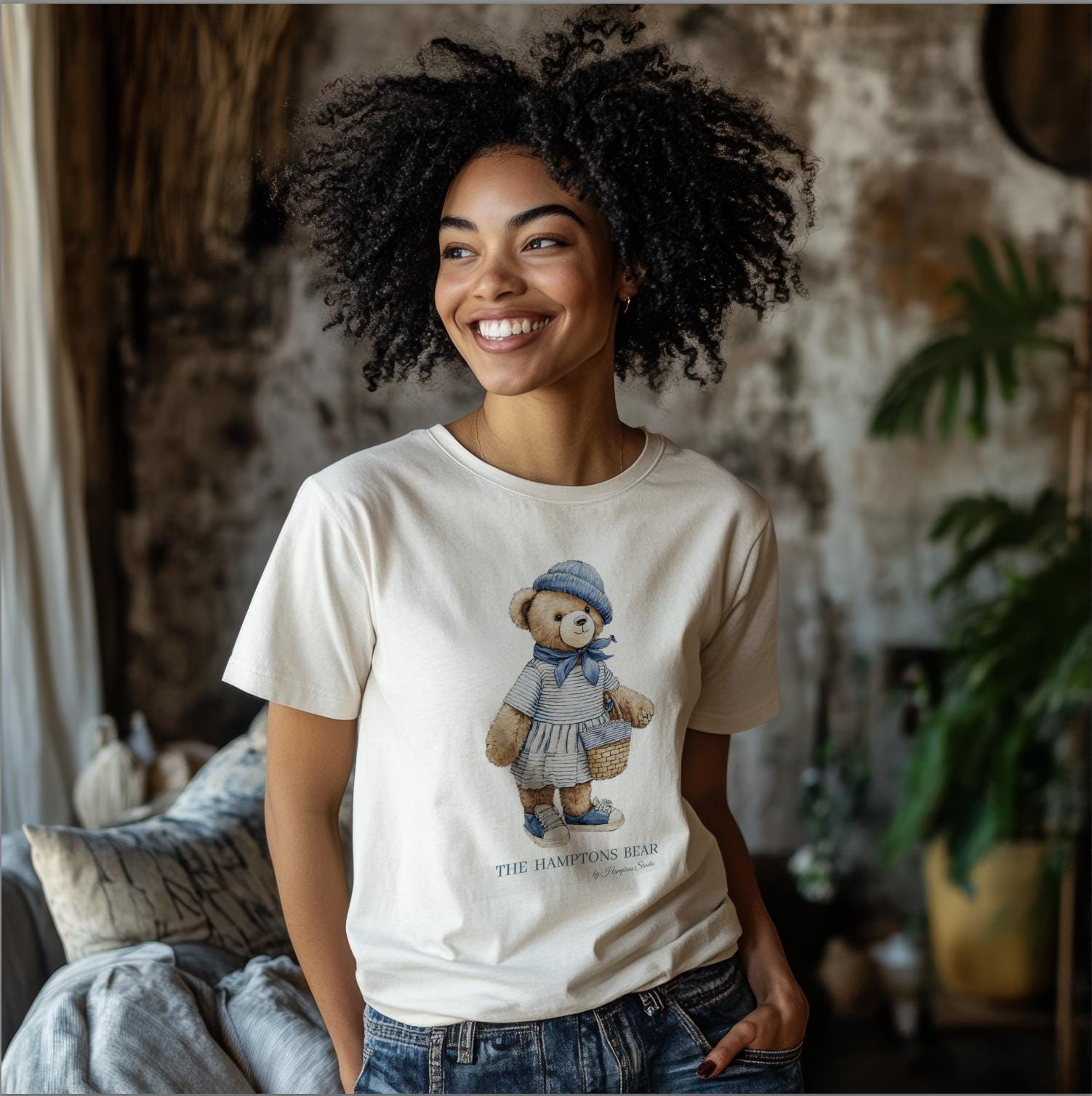 The Hamptons T-Shirt Bear Summer Tee Casual Graphic T-Shirt